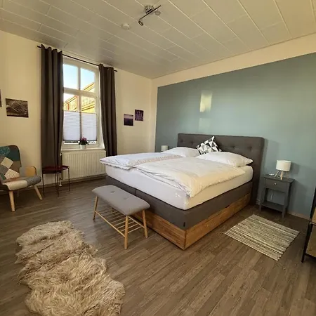 Neu! Zwei Linden 公寓