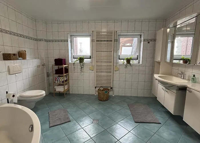 Neu! Zwei Linden Apartamento